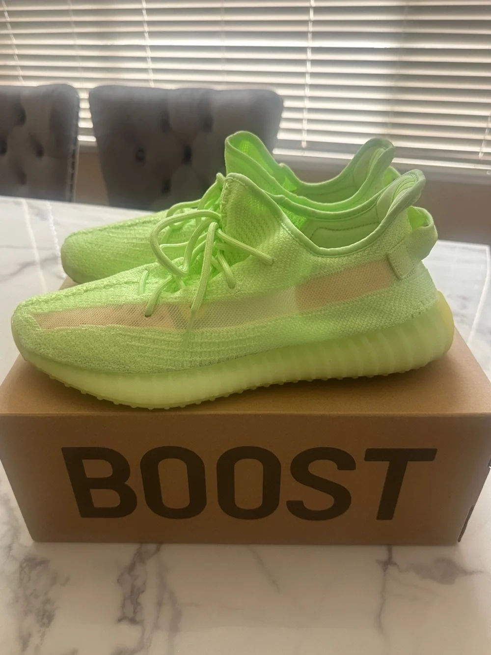 Yeezy Boost 350 V2 GID - GLOW